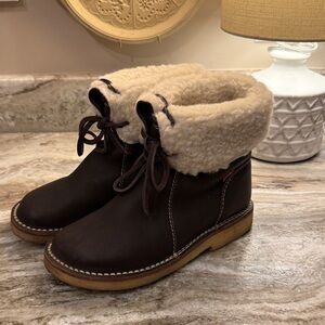 Duckfeet Arhaus - like new